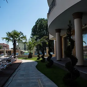5* Aparthotel Boutique Versis